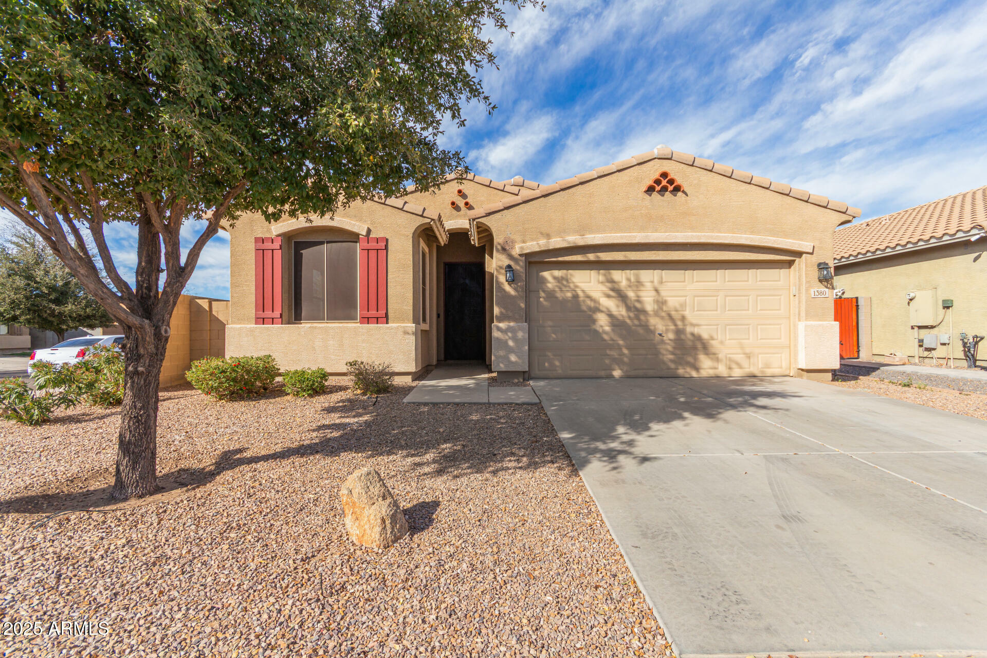 Property Photo: 1380 W Angus Road AZ 85143