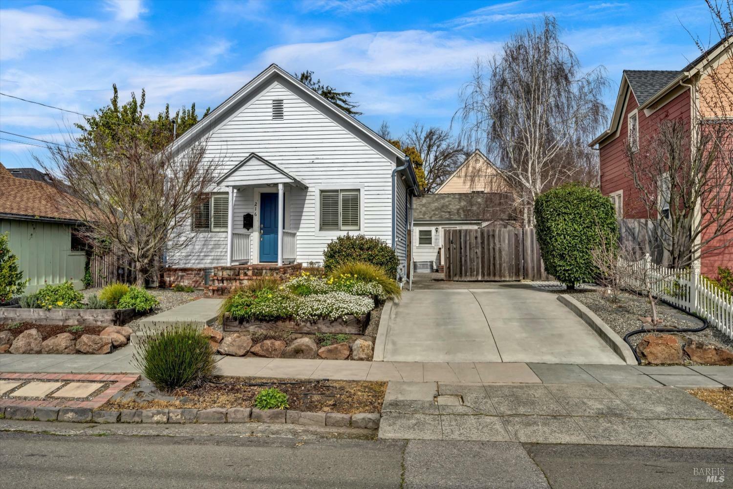 Property Photo:  216 Baker Street  CA 94952 