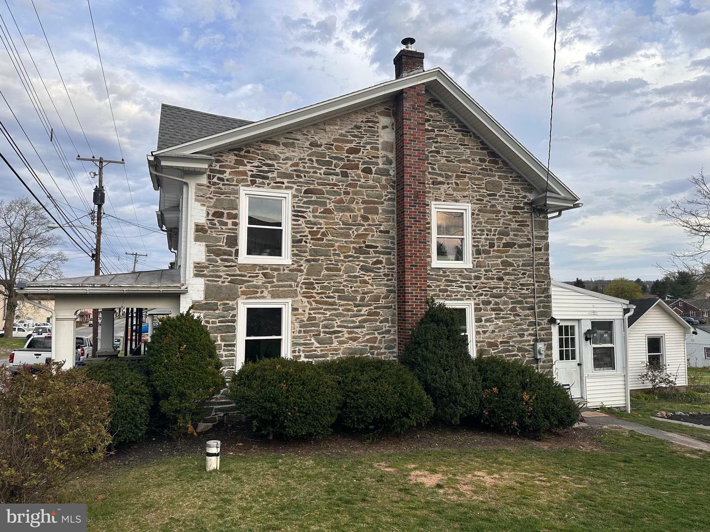 Property Photo:  5710 Mount Pleasant Road  PA 19506 