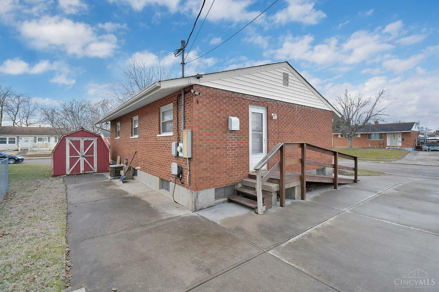 Property Photo: 5 Daysprings Drive OH 45015