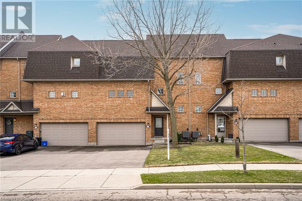 Property Photo: 100 Beddoe Drive 27 ON L8P 4Z2