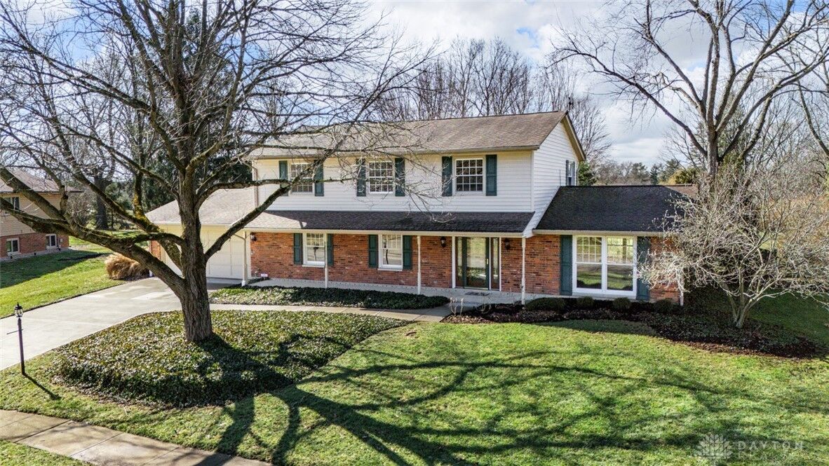 Property Photo:  7626 Cloverbrook Park Drive  OH 45459 