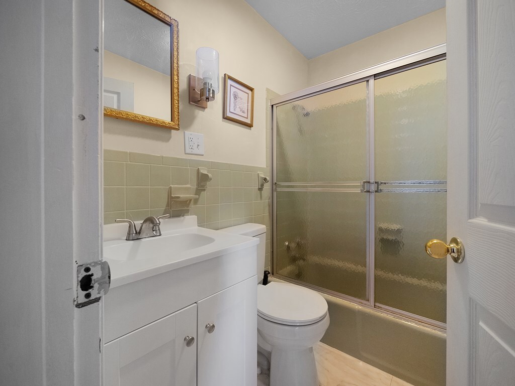 Property Photo: 314 Oaklawn Estates KY 41222