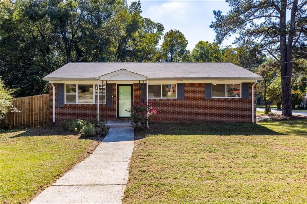 Property Photo: 1661 Barrett Drive NW GA 30318