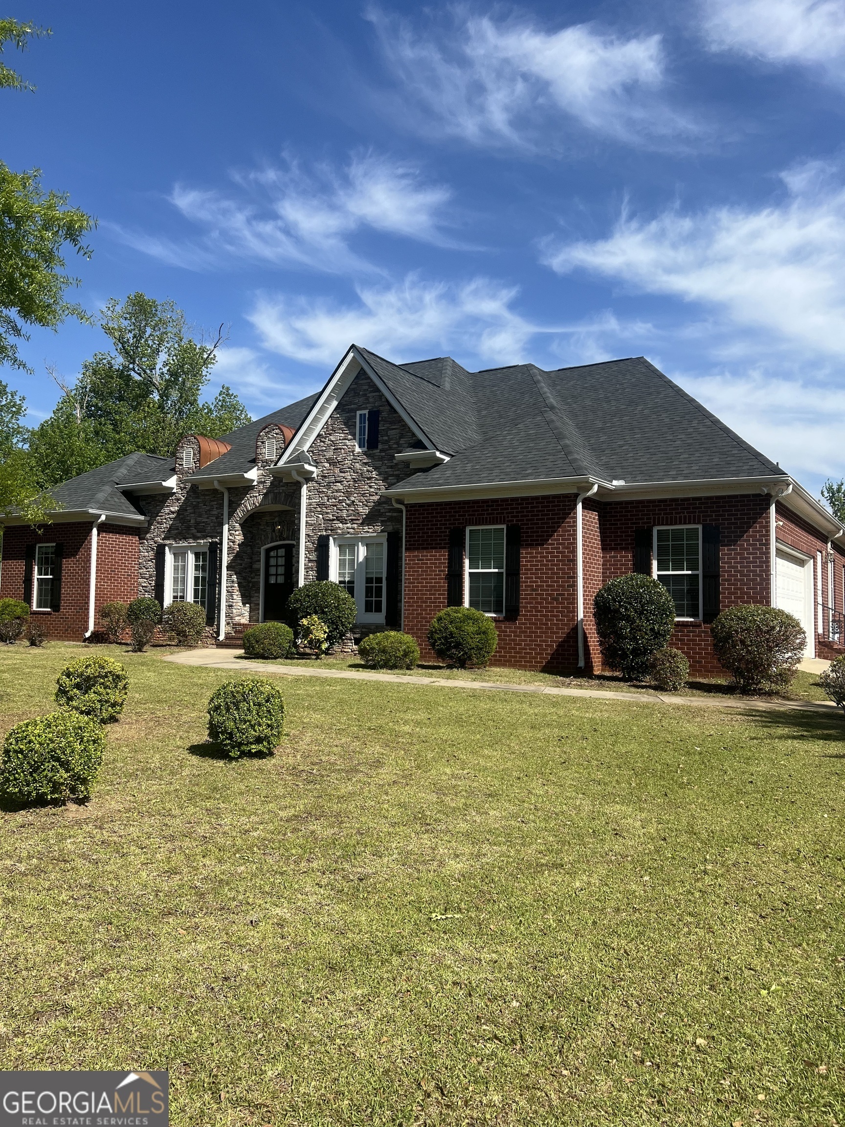 Property Photo: 330 Greystone Drive GA 31061