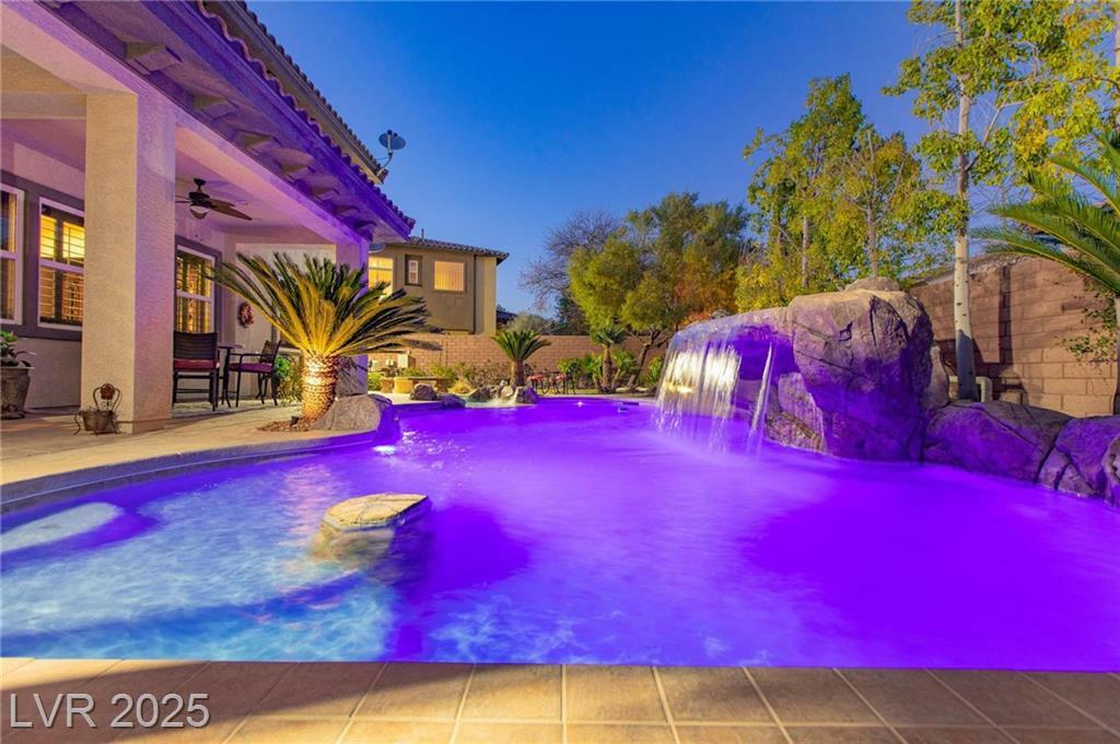 Property Photo: 10008 Peak Lookout Street NV 89178