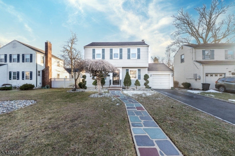 Property Photo:  442 Orchard St  NJ 07065 