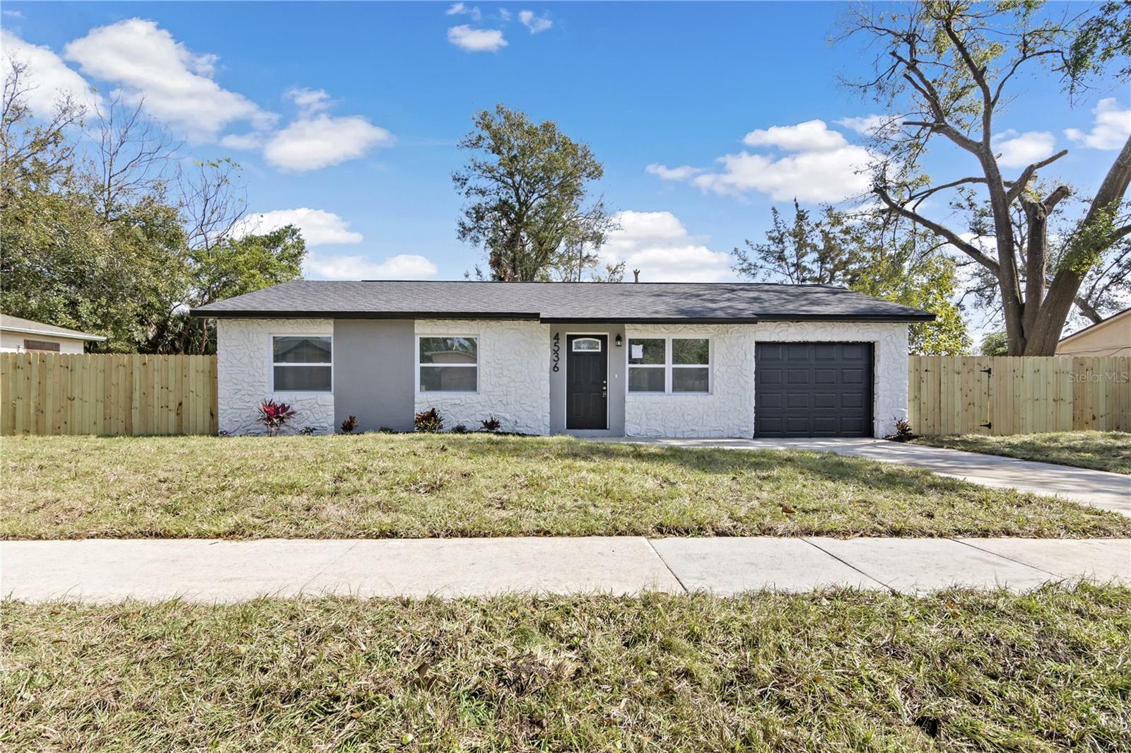 Property Photo: 4536 San Sebastian Circle FL 32808