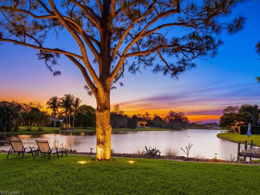 Property Photo:  741 Hickory Rd  FL 34108 