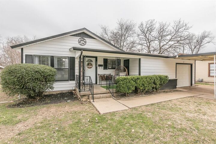 5036 Nadine Drive  Haltom City TX 76117 photo