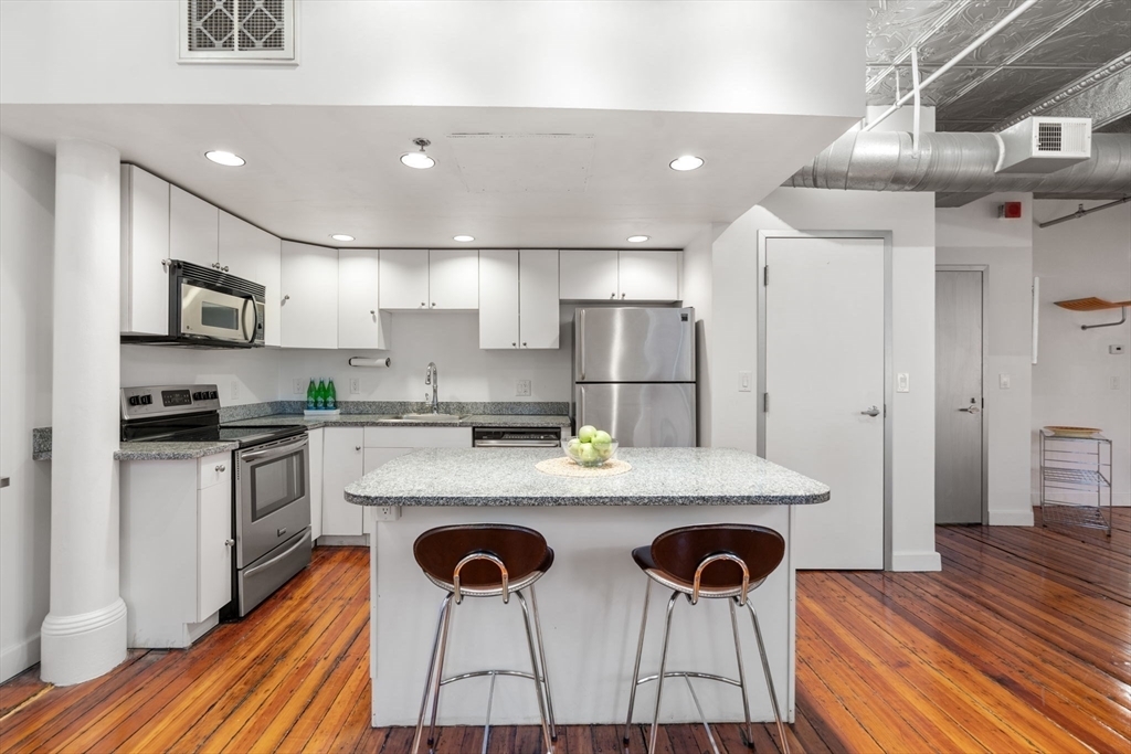 Property Photo: 116 Lincoln Street 3C MA 02111