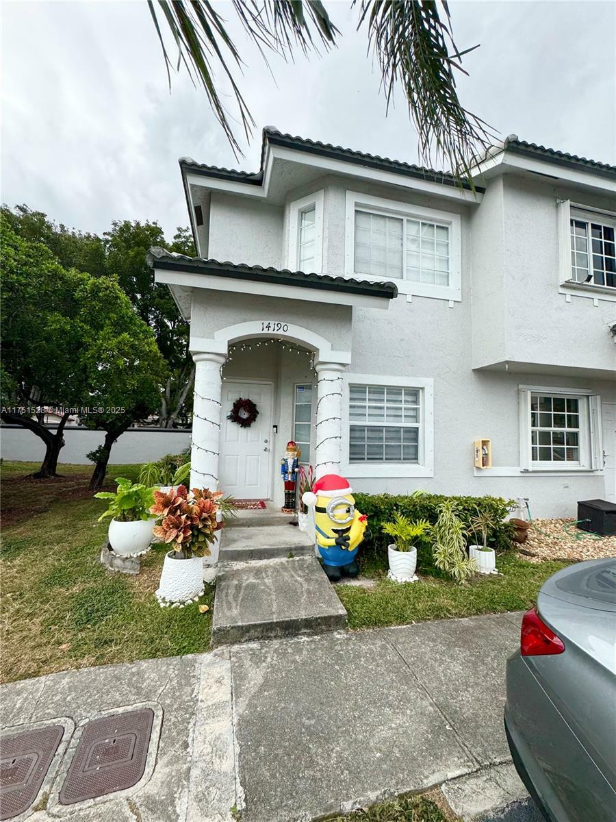 14190 SW 121st Pl  Miami FL 33186 photo