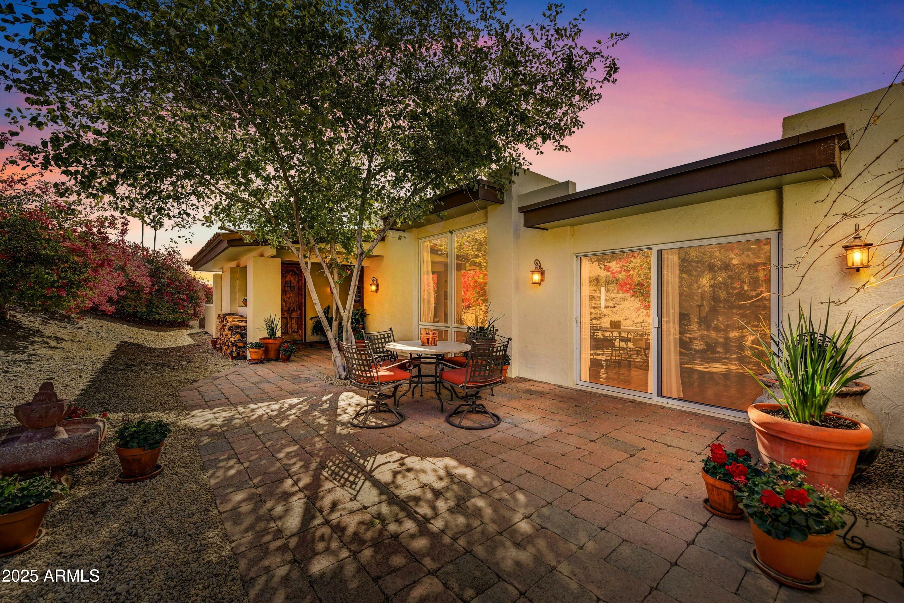 Property Photo: 3500 E Lincoln Drive 6 AZ 85018