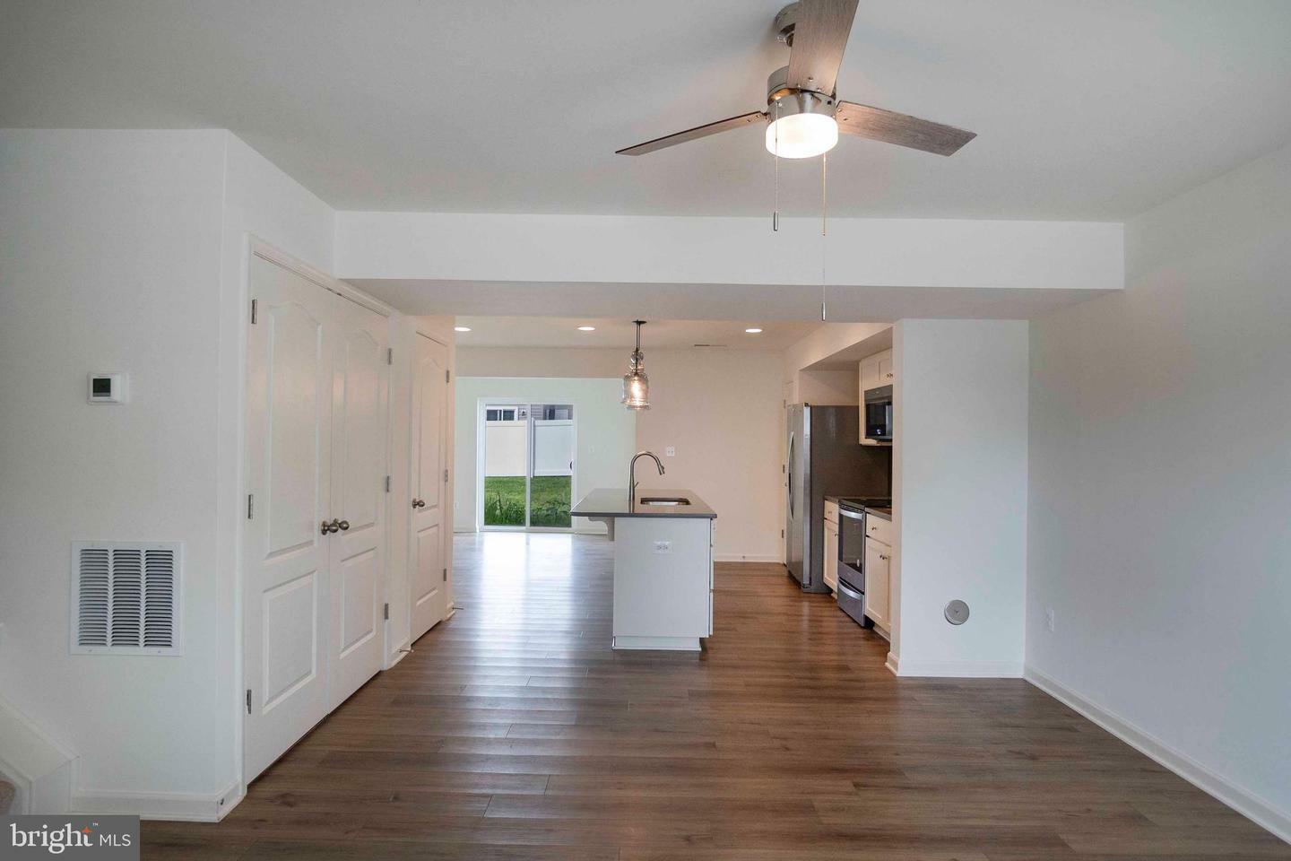 Property Photo: 15 Pitch Pine Ct WV 25413