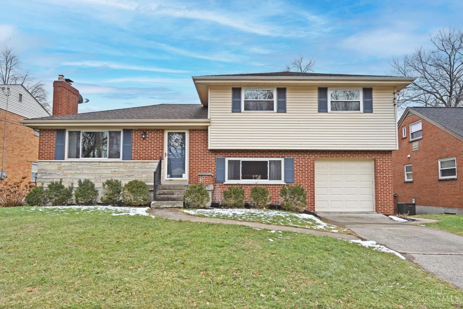 Property Photo:  6970 Moorfield Drive  OH 45230 