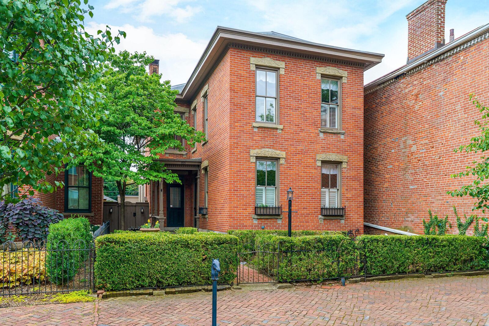 Property Photo:  37 Stewart Avenue  OH 43206 
