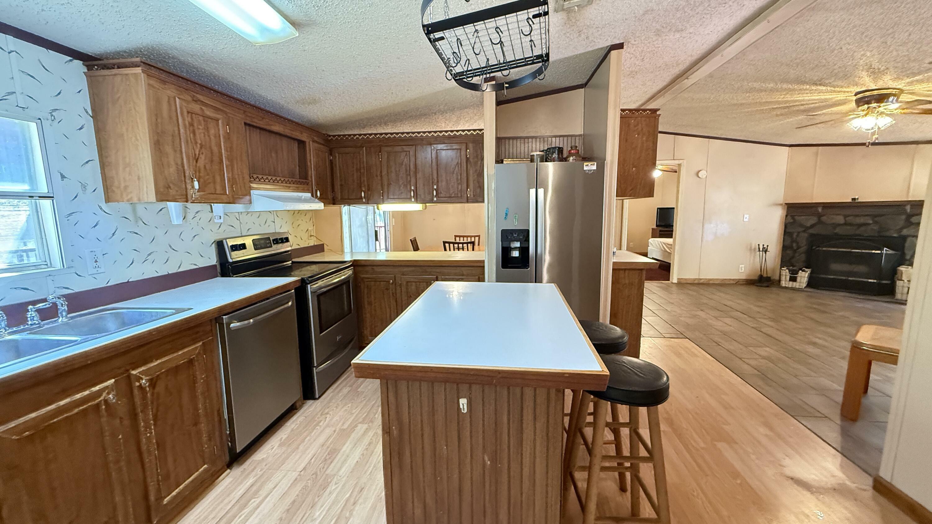 Property Photo:  5243 Morris Street  FL 32539 