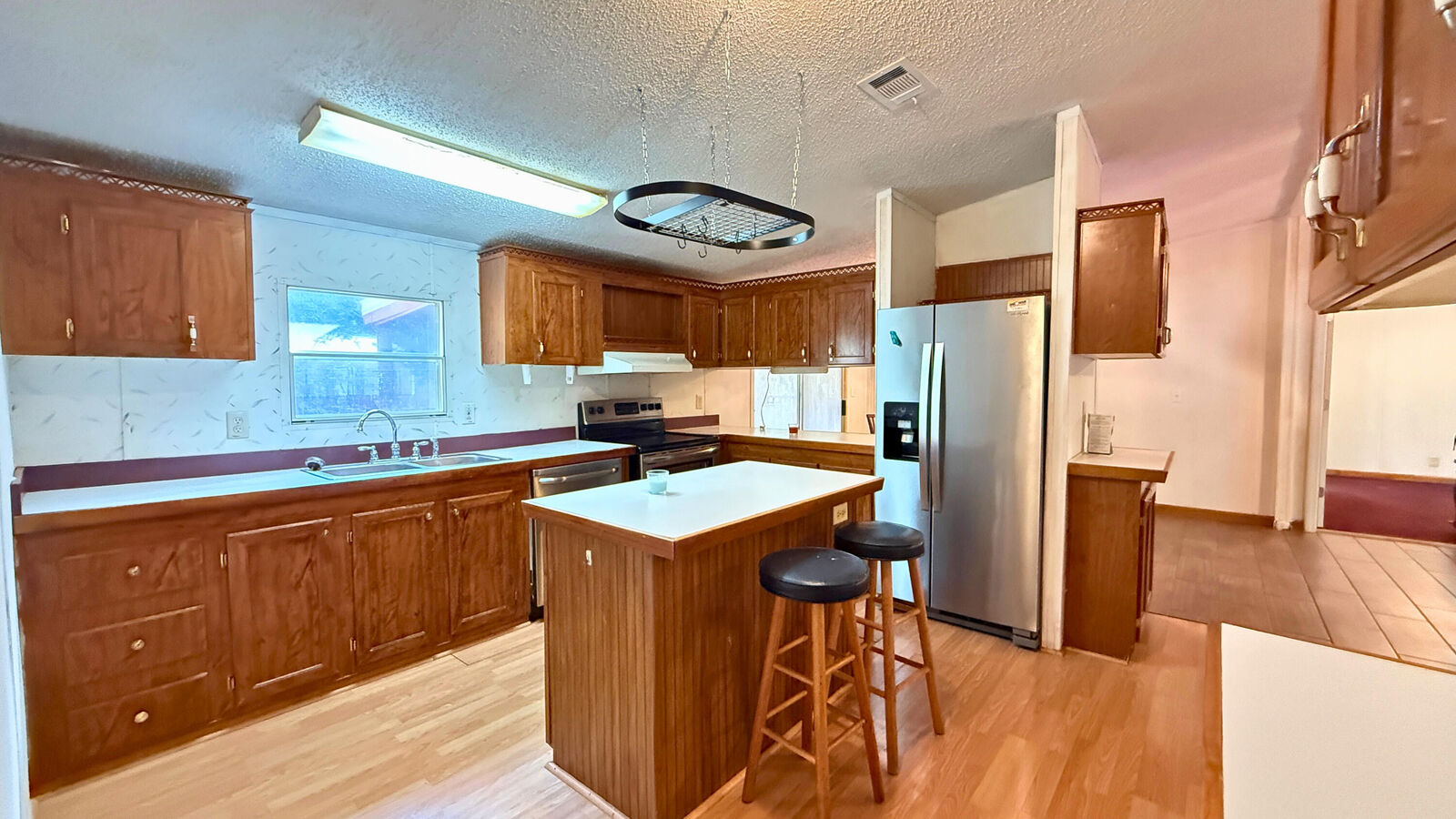 Property Photo: 5243 Morris Street FL 32539