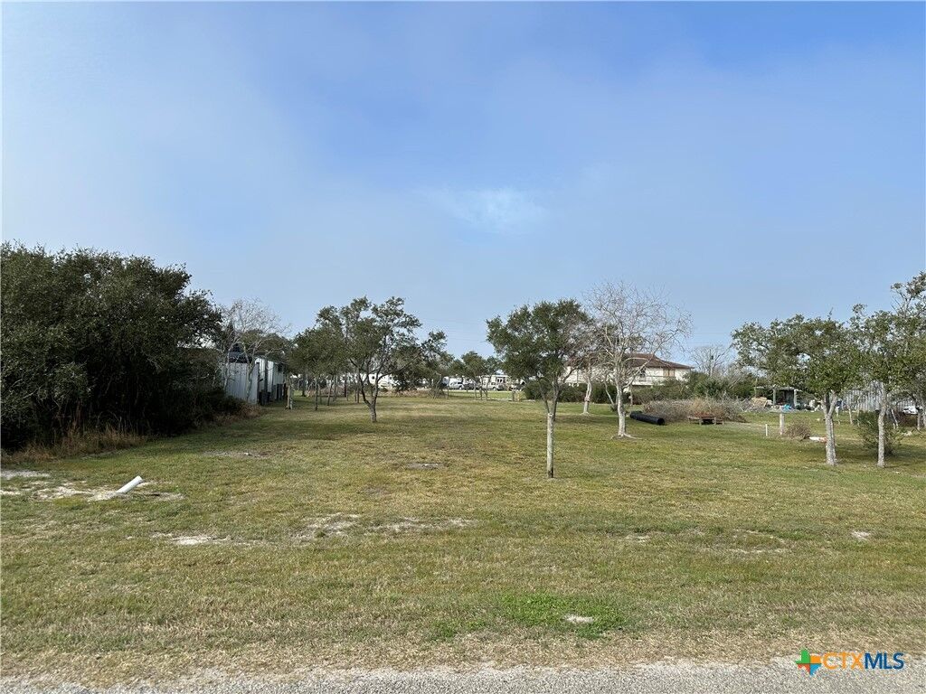 Property Photo:  167 Kimberly Street  TX 77982 