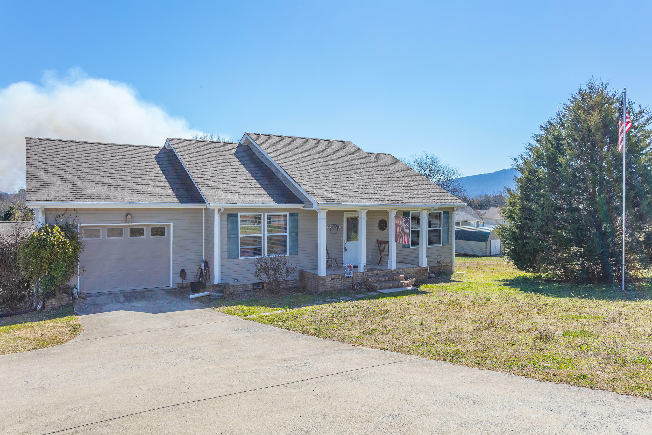 Property Photo: 183 Akins Road GA 30707