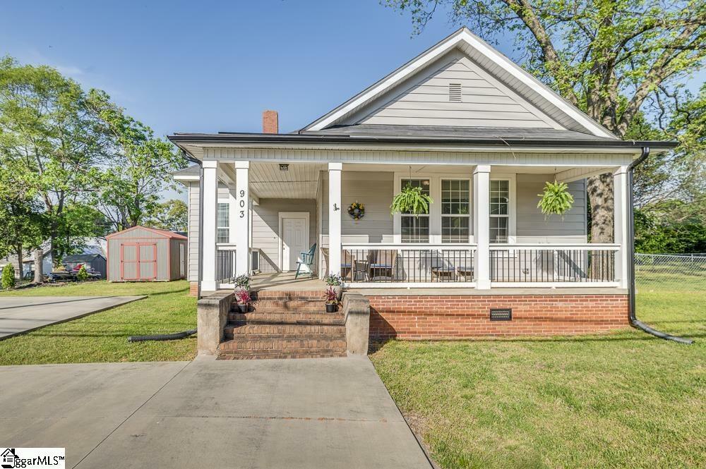 Property Photo:  903 S 5th Street  SC 29640 