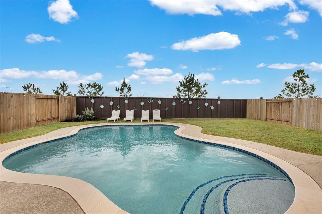 Property Photo:  16134 Sugar Falls Drive  TX 77303 