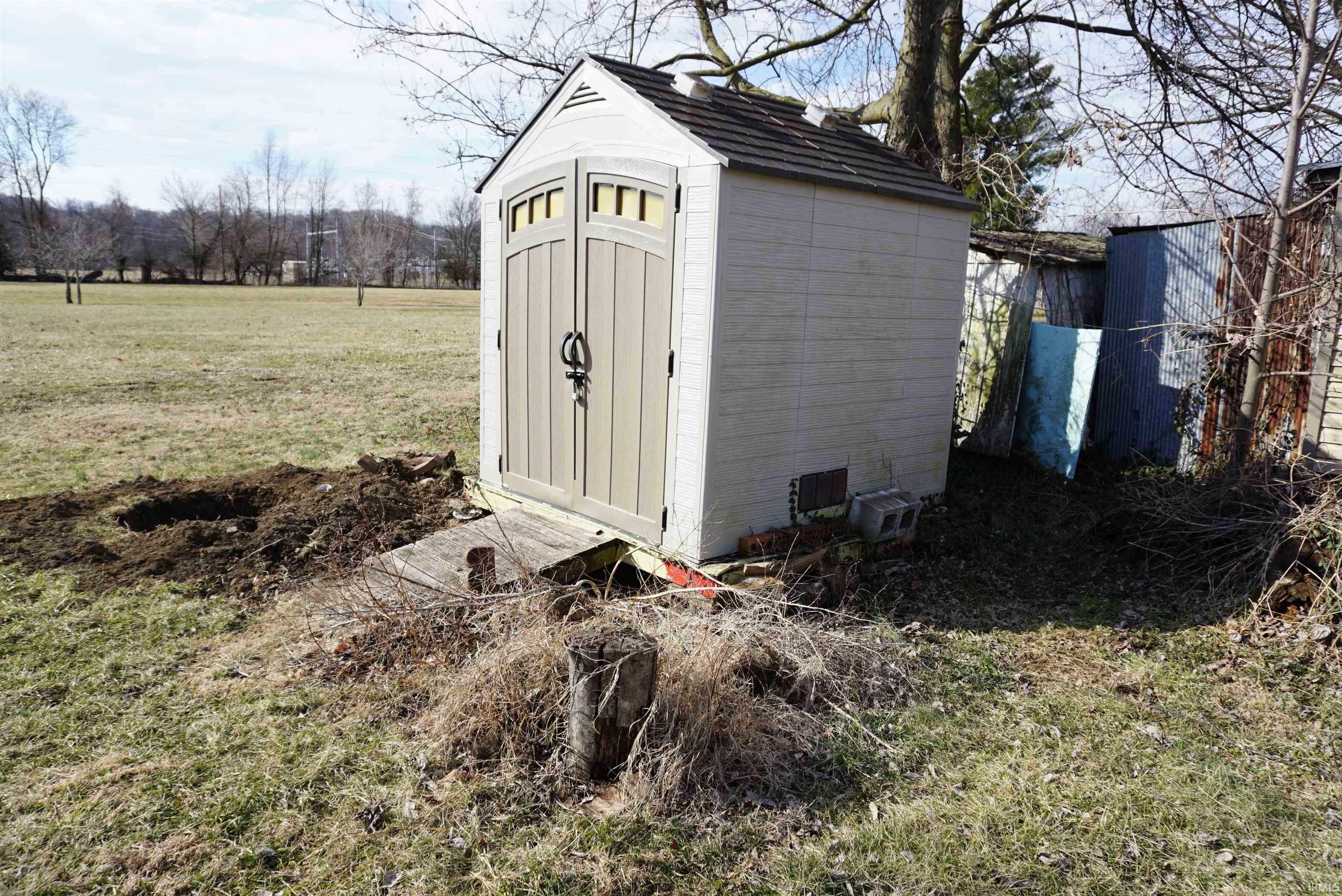 Property Photo:  825 Steam Mill Street  IN 47631 