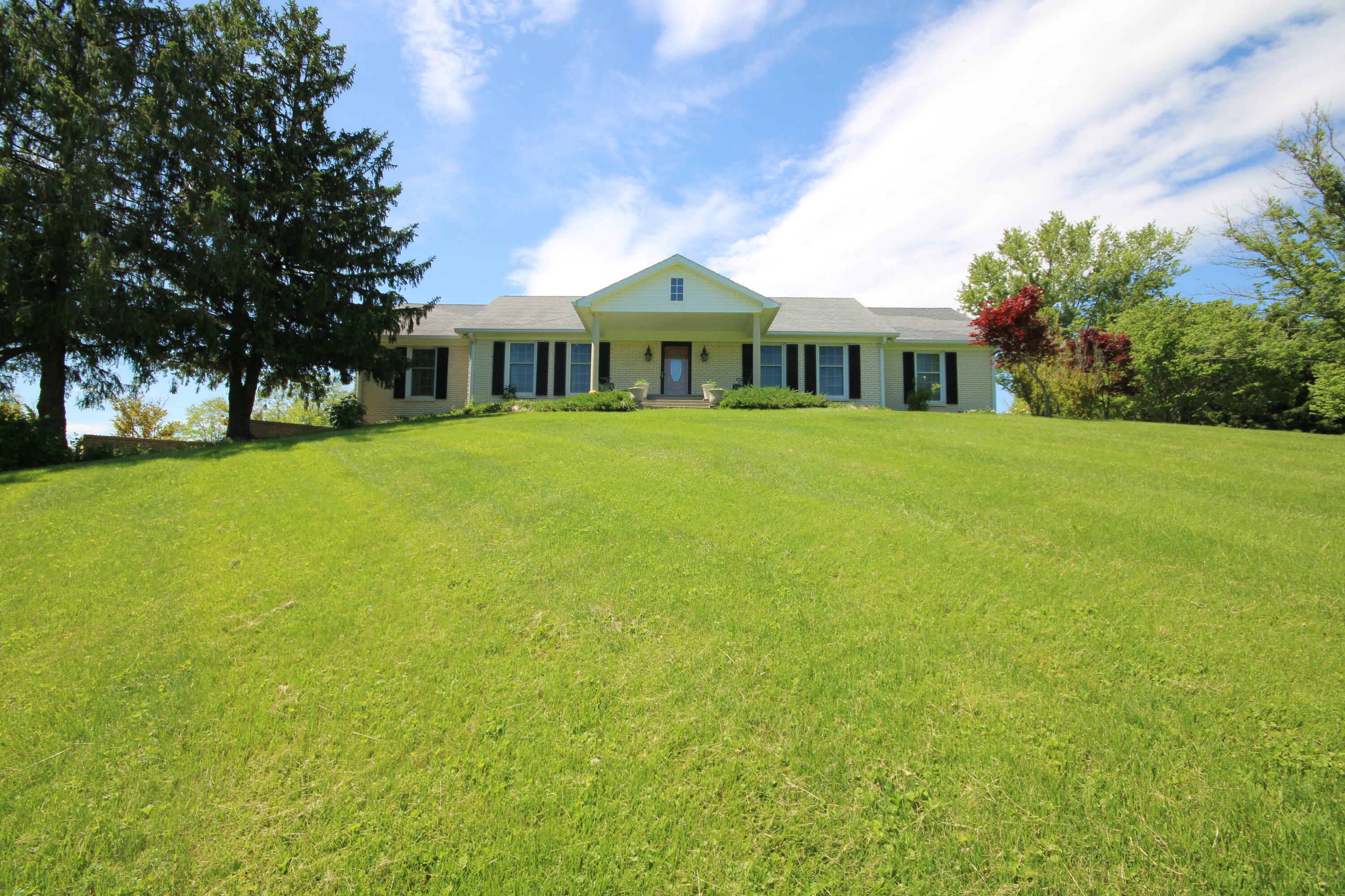 Property Photo: 1865 Gose Pike KY 40422