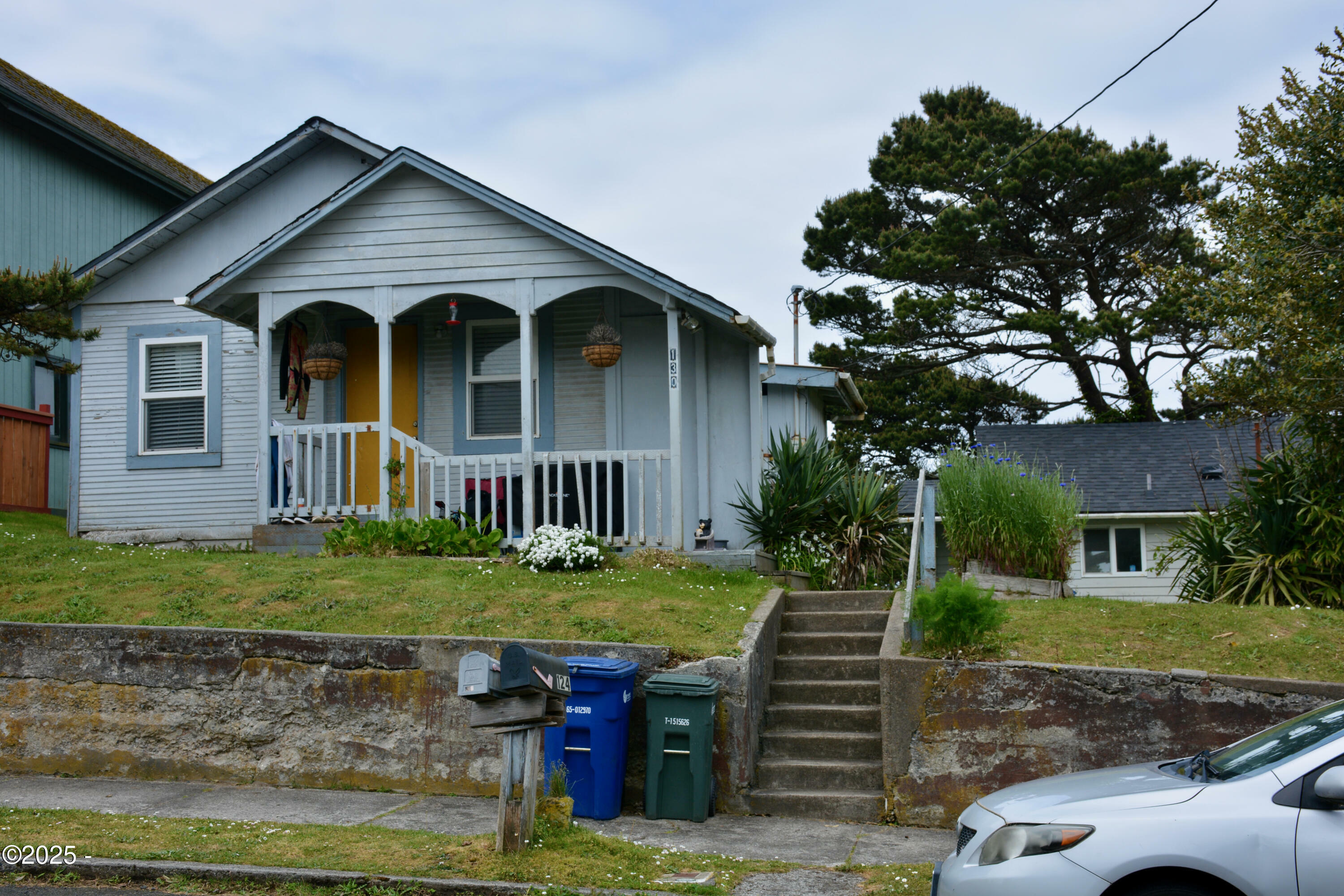 Property Photo: 130 SW Brook Street OR 97365