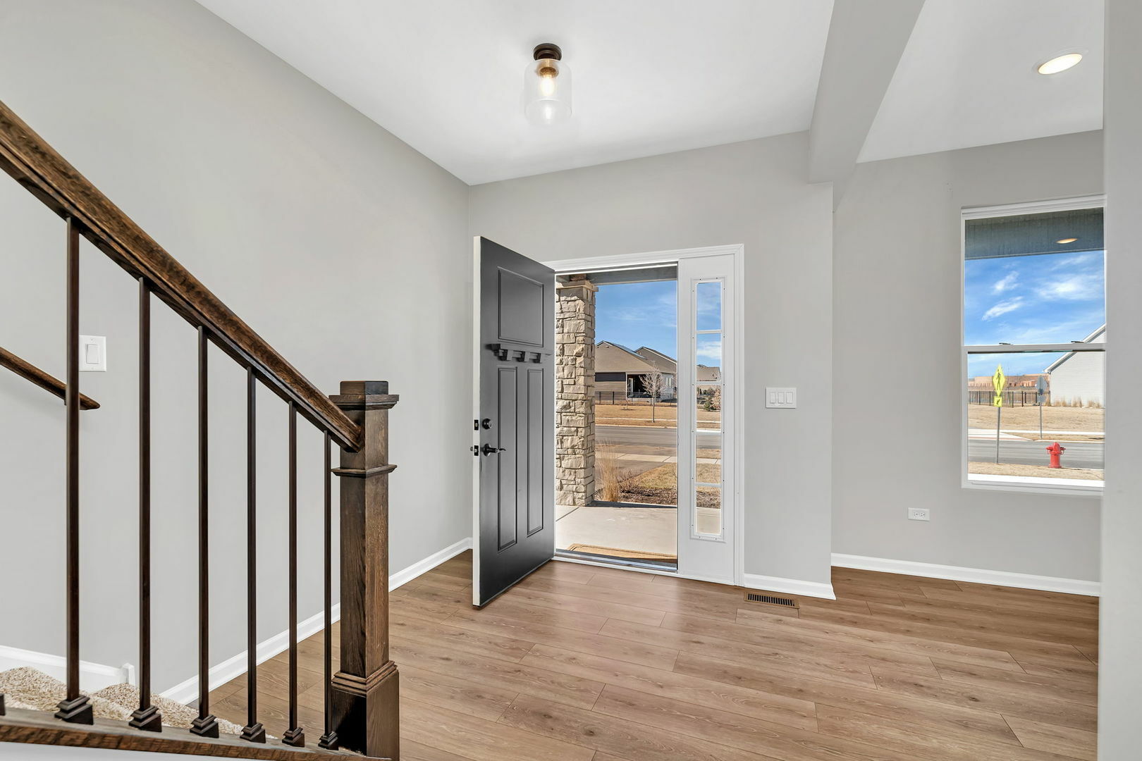 Property Photo:  733 Juniper Street  IL 60543 