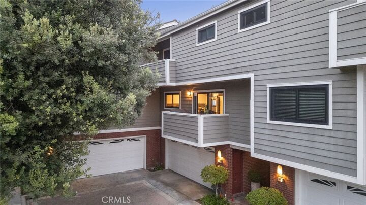 Property Photo: 23 Catalina Court CA 90266