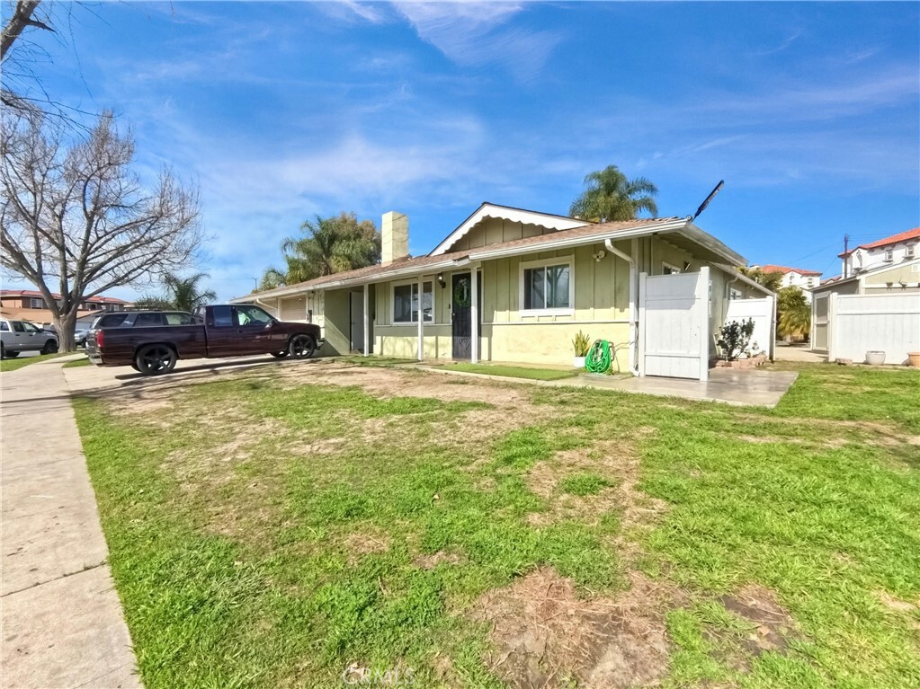 Property Photo: 3613 W Marian Way CA 92804