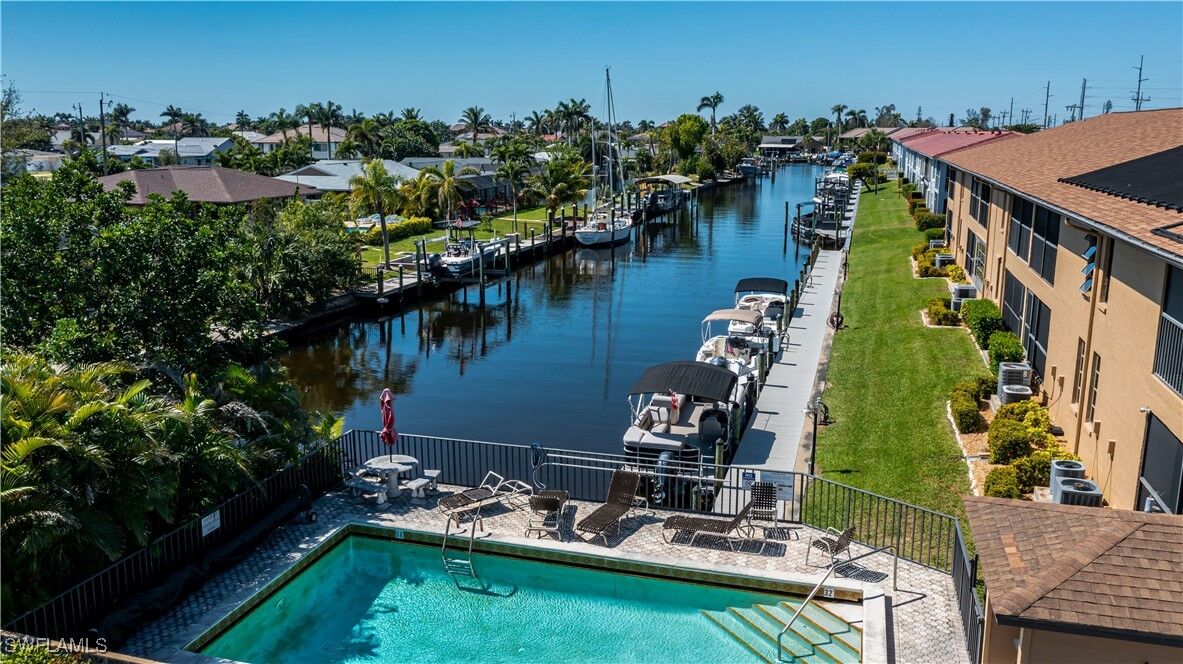 Property Photo:  232 Cape Coral Parkway E 105  FL 33904 