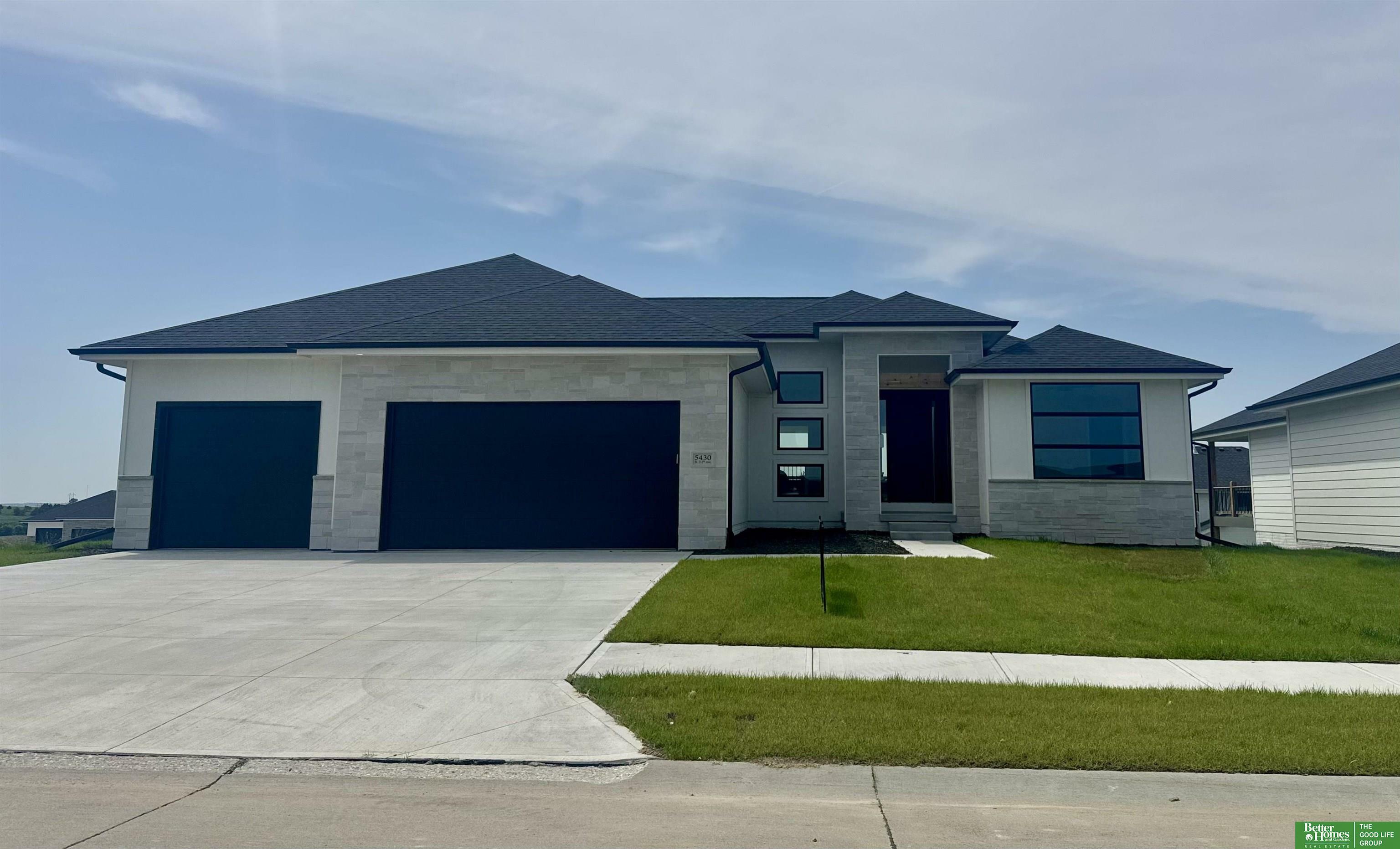 5430 N 212 Avenue  Elkhorn NE 68022 photo