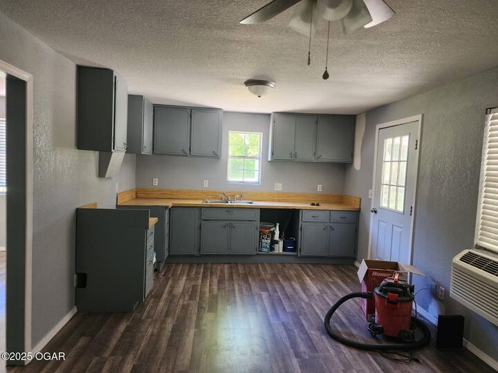 Property Photo:  29060 Main Street  MO 65745 