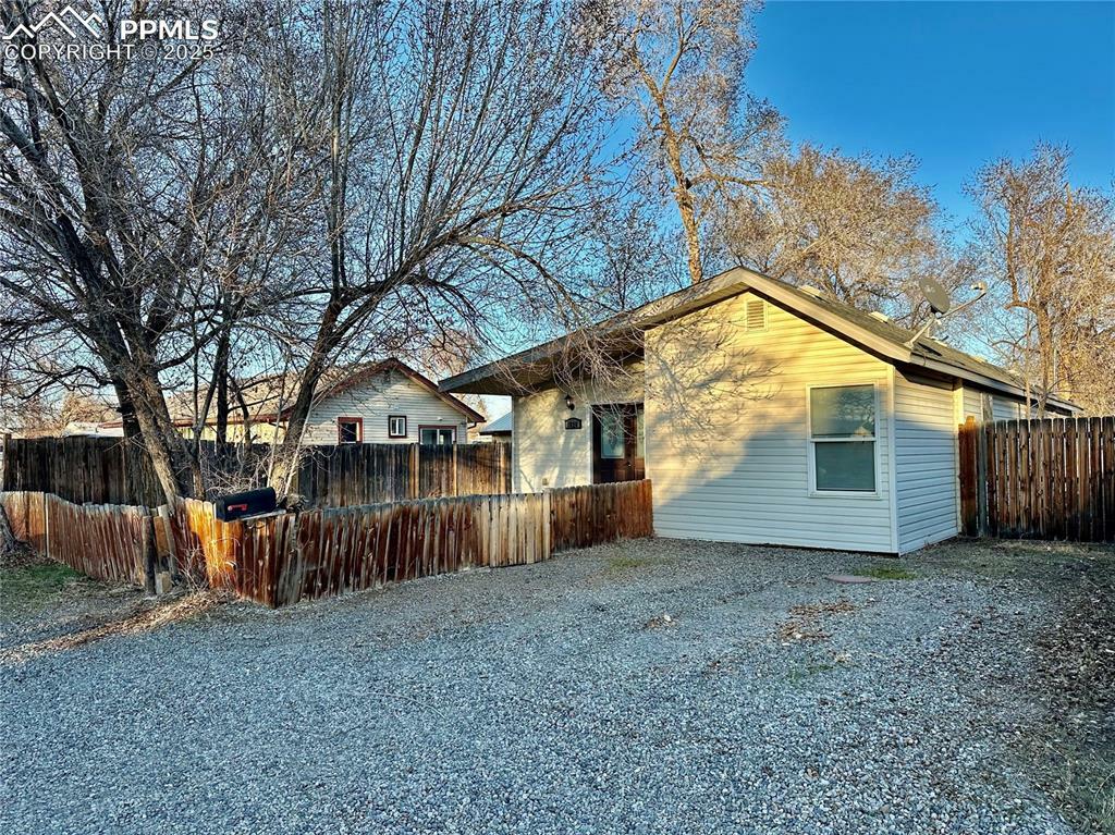 Property Photo:  1826 Aspen Street  CO 81503 