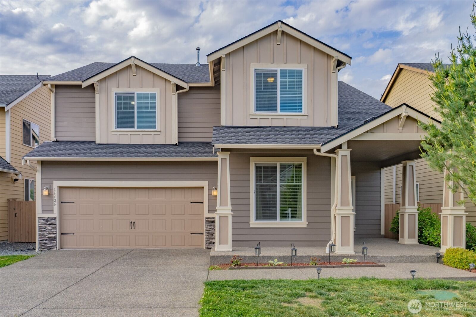 Property Photo:  14426  99th Ave  SE  WA 98597 