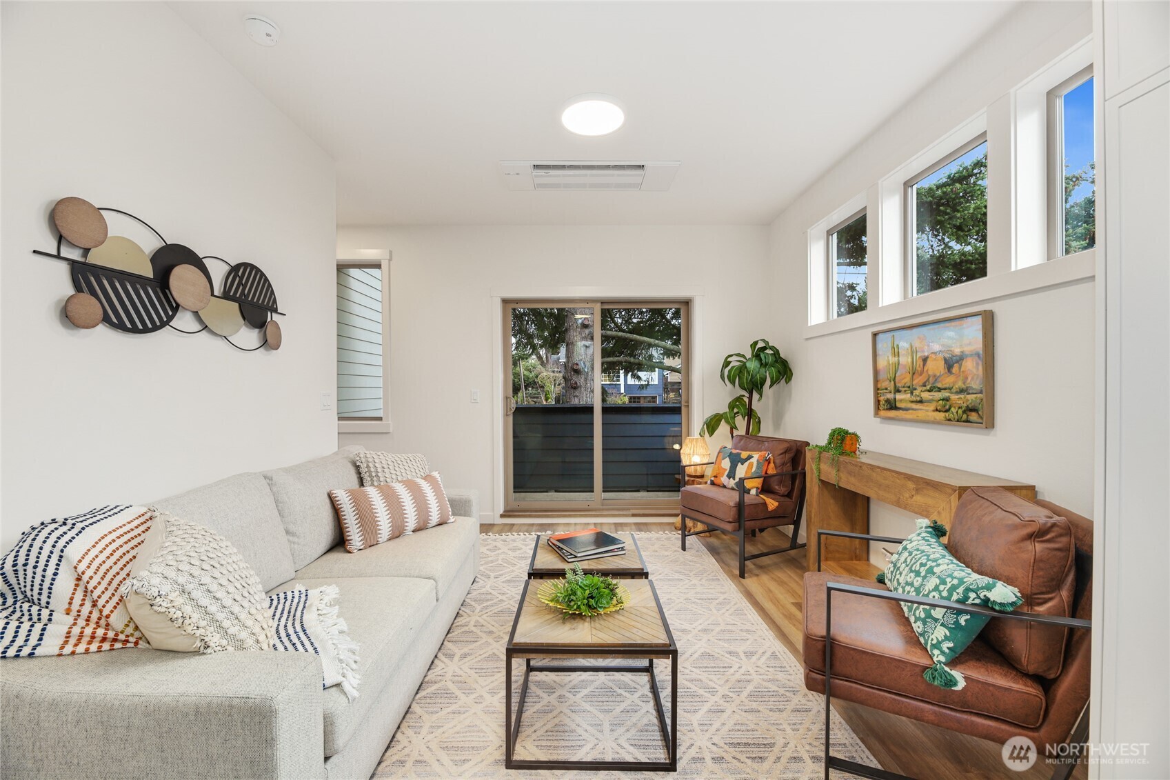Property Photo: 9613 Fremont Avenue N WA 98103