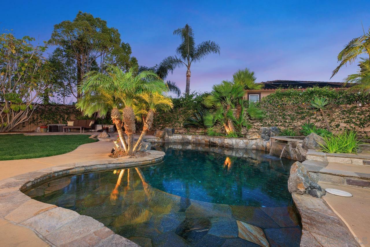 Property Photo:  5275 Raven Hill Point  CA 92130 