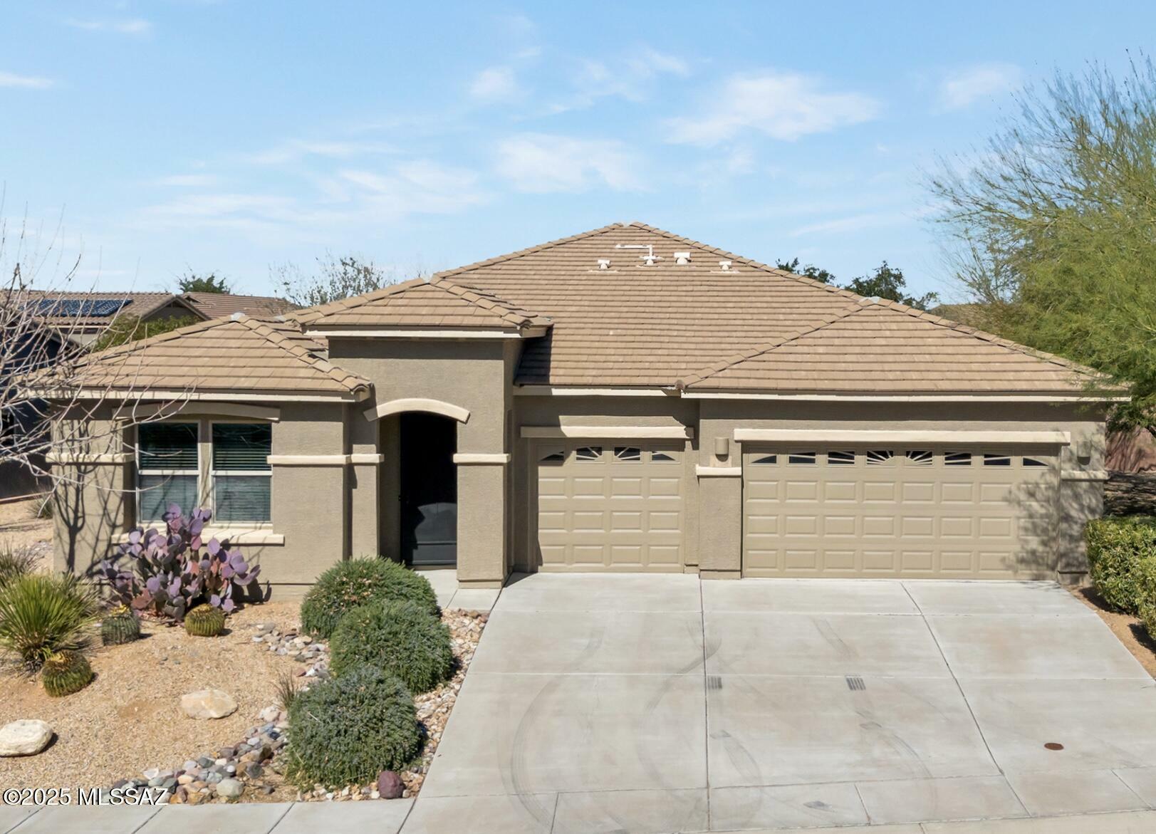 Property Photo:  1119 E Pecan Orchard Loop  AZ 85629 