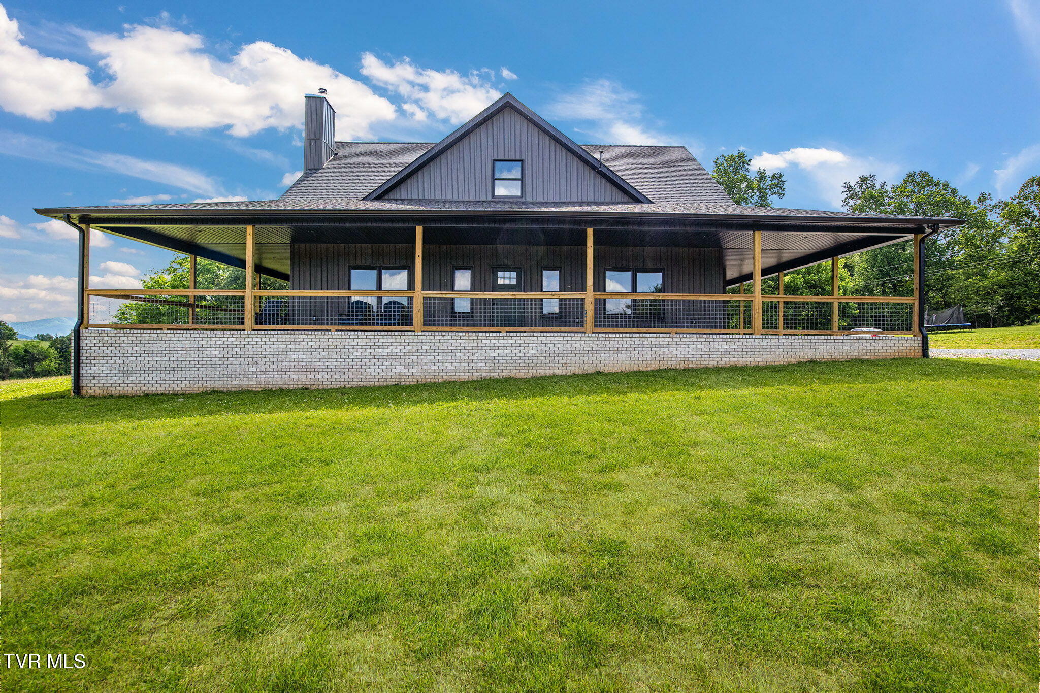 Property Photo: 2150 Sunnyside Road TN 37743