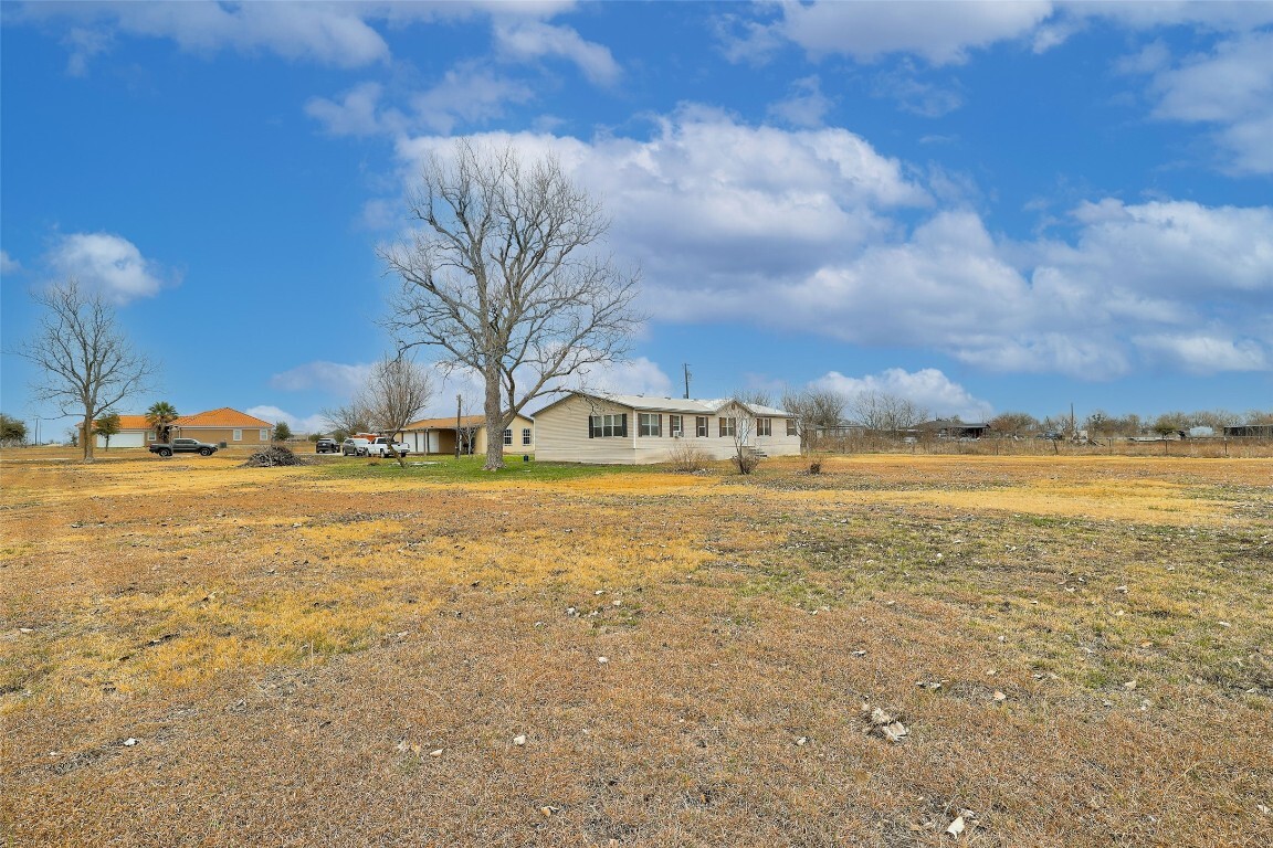 Property Photo: 50 Regina Drive TX 76574