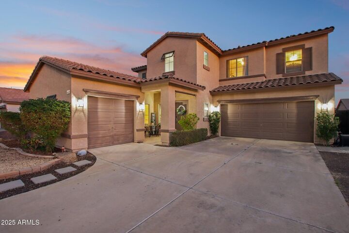 Property Photo: 4979 E Colonial Drive AZ 85249