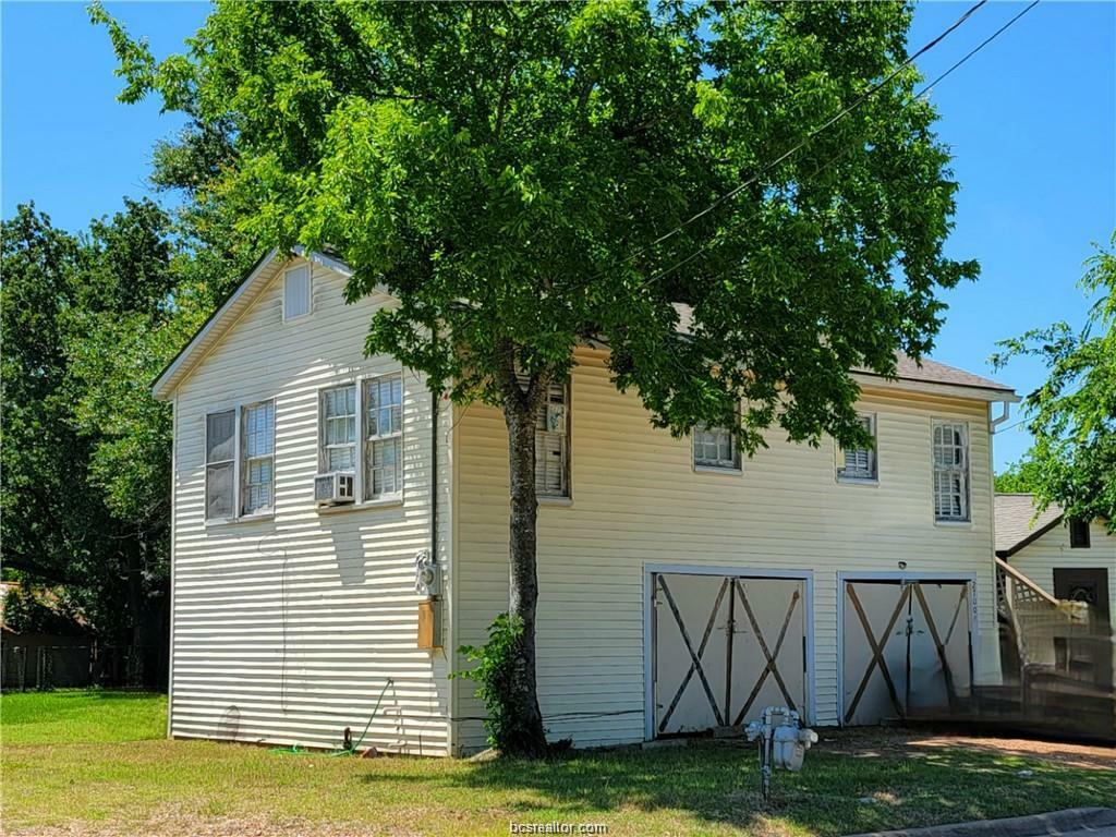 Property Photo:  2700 Maloney Avenue  TX 77801 