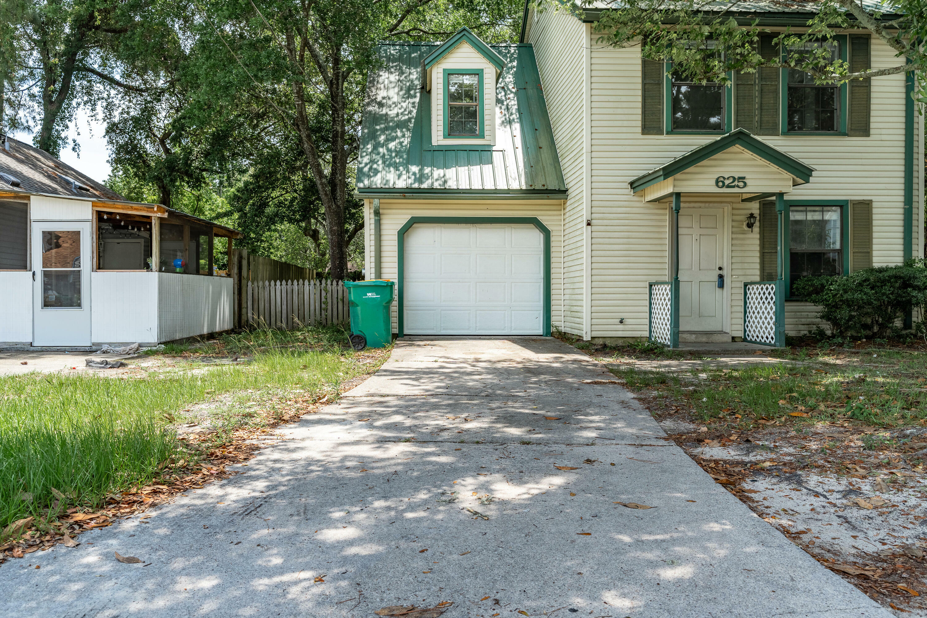 Property Photo: 625 Lloyd Street FL 32547