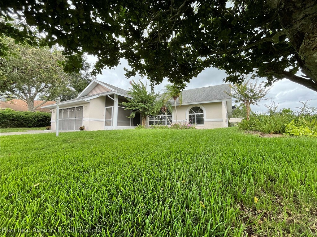 30 Crestview Court S  Lake Placid FL 33852 photo