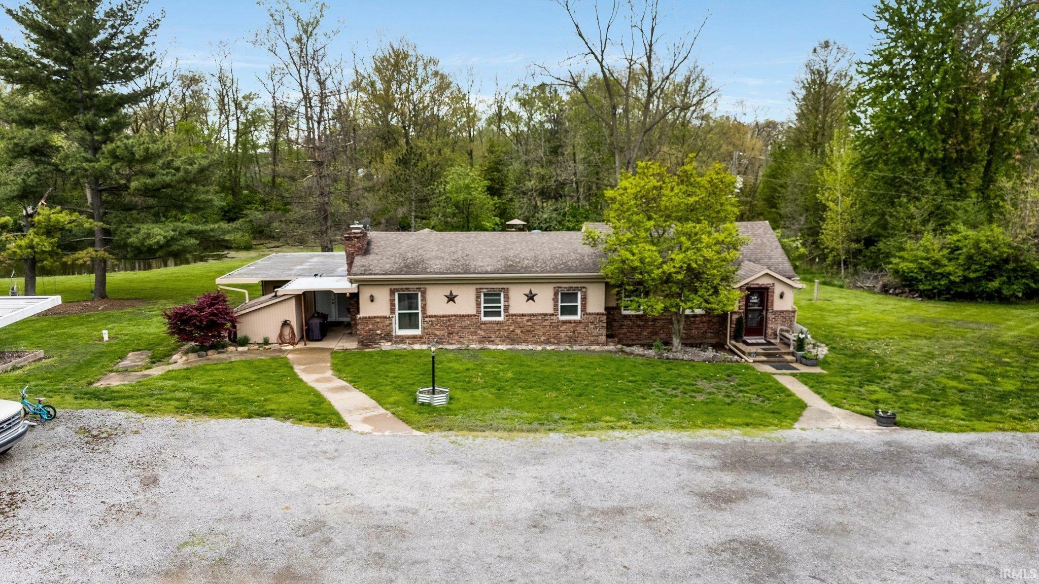 Property Photo: 14831 Leesburg Road IN 46818