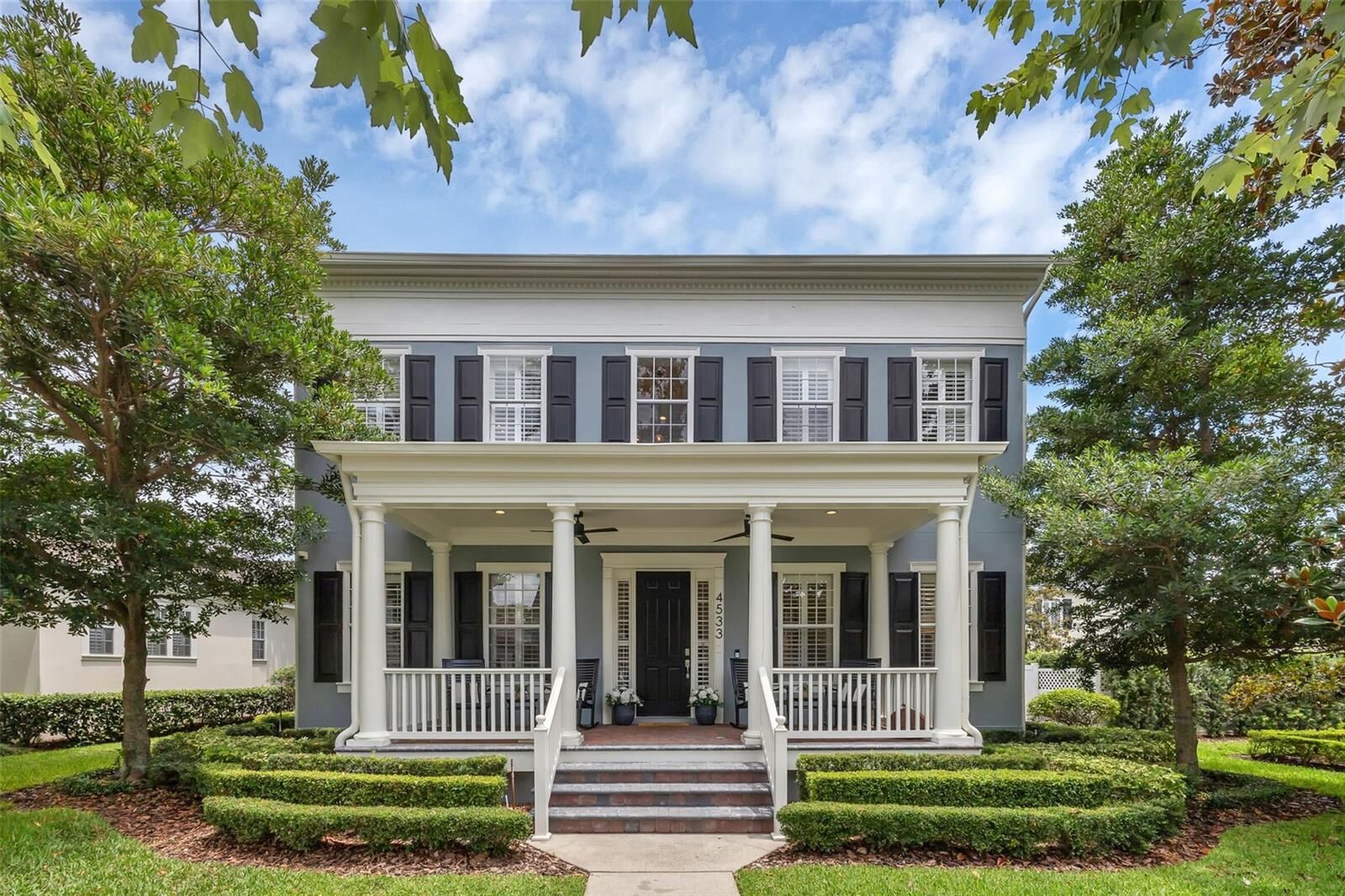 Property Photo: 4533 Burke Street FL 32814