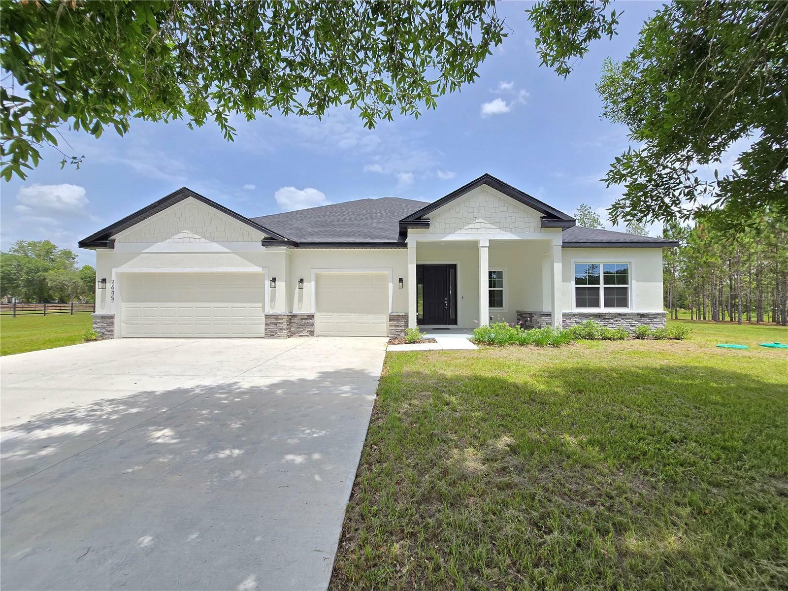 Property Photo: 2645 N Annapolis Avenue FL 34442