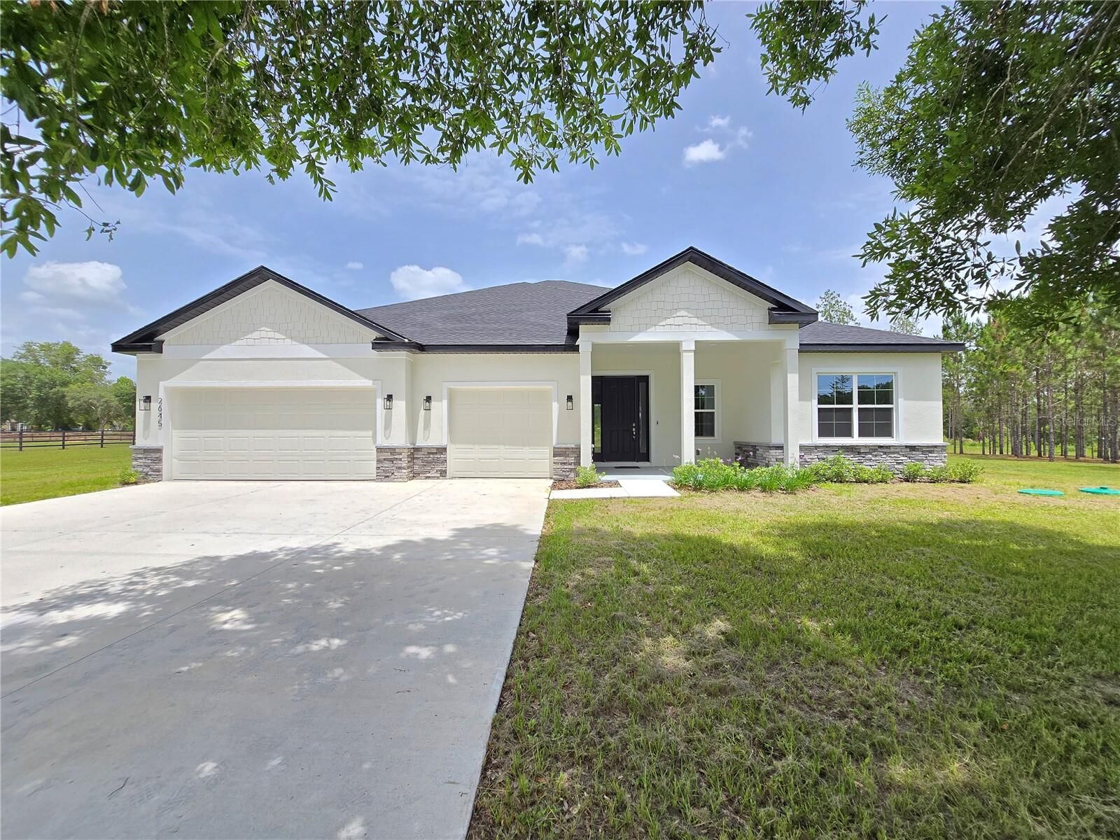 Property Photo:  2645 N Annapolis Avenue  FL 34442 